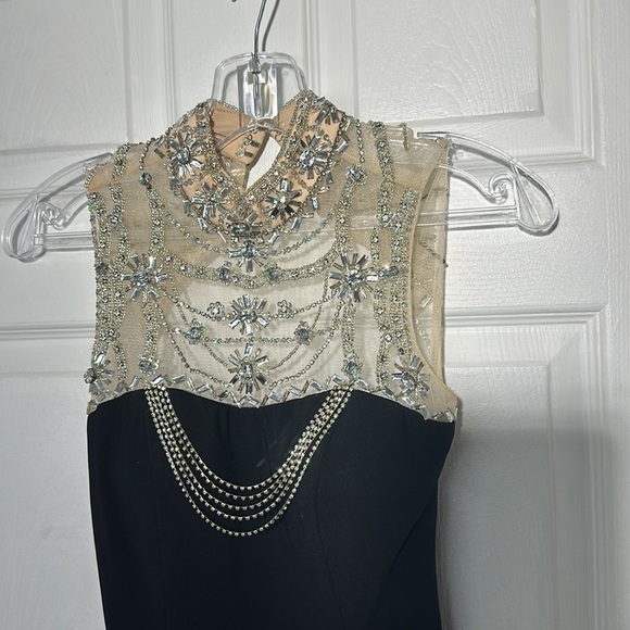 May  Queen couture dress - Picture 4 of 8